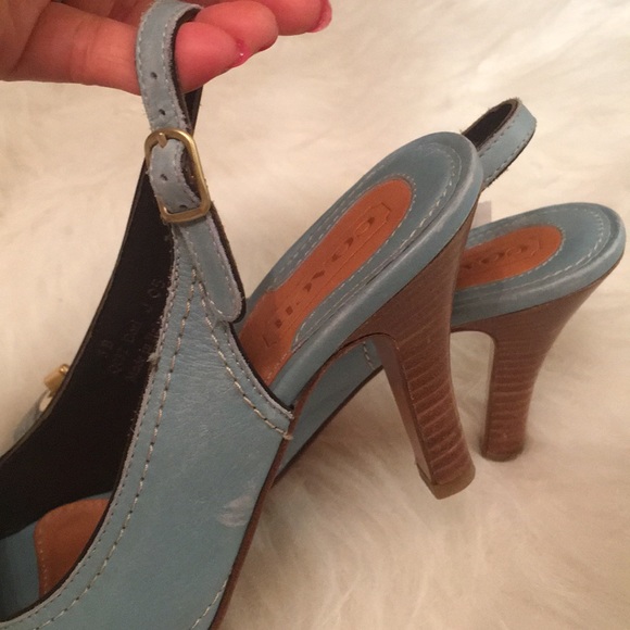 Coach Blue Leather Turn Lock Heel - size 5 - Picture 6 of 8
